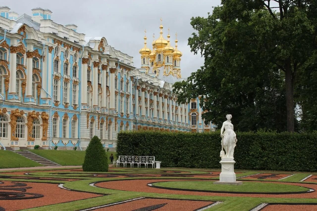 Достопримечательности царского села. Екатерининский дворец Растрелли. Большой Екатерининский дворец Растрелли. Франческо Растрелли Екатерининский дворец. Город Пушкин Царское село Екатерининский дворец.