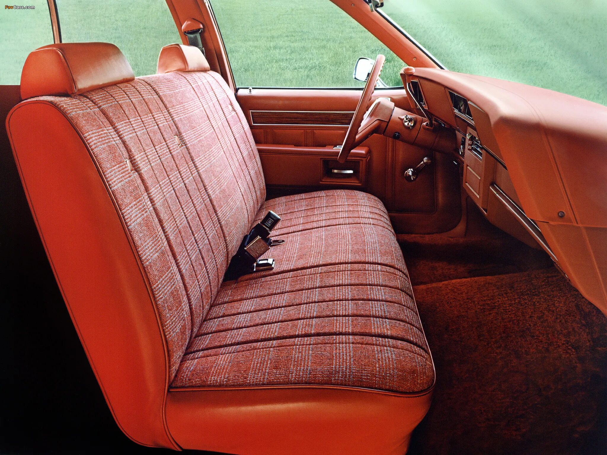 Старые сидушки. Chevrolet Impala 1969 салон. Chevrolet Impala 1979. Шевроле Импала 1977. Chevrolet Impala 1960 салон.