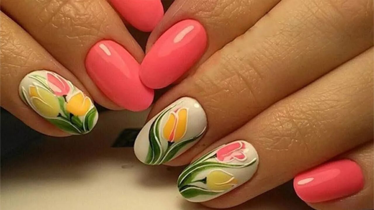 Яркие весенние ногти. Маникюр с тюльпанами. Весенний маникюр с тюльпанами. Тюльпаны на ногтях фото
