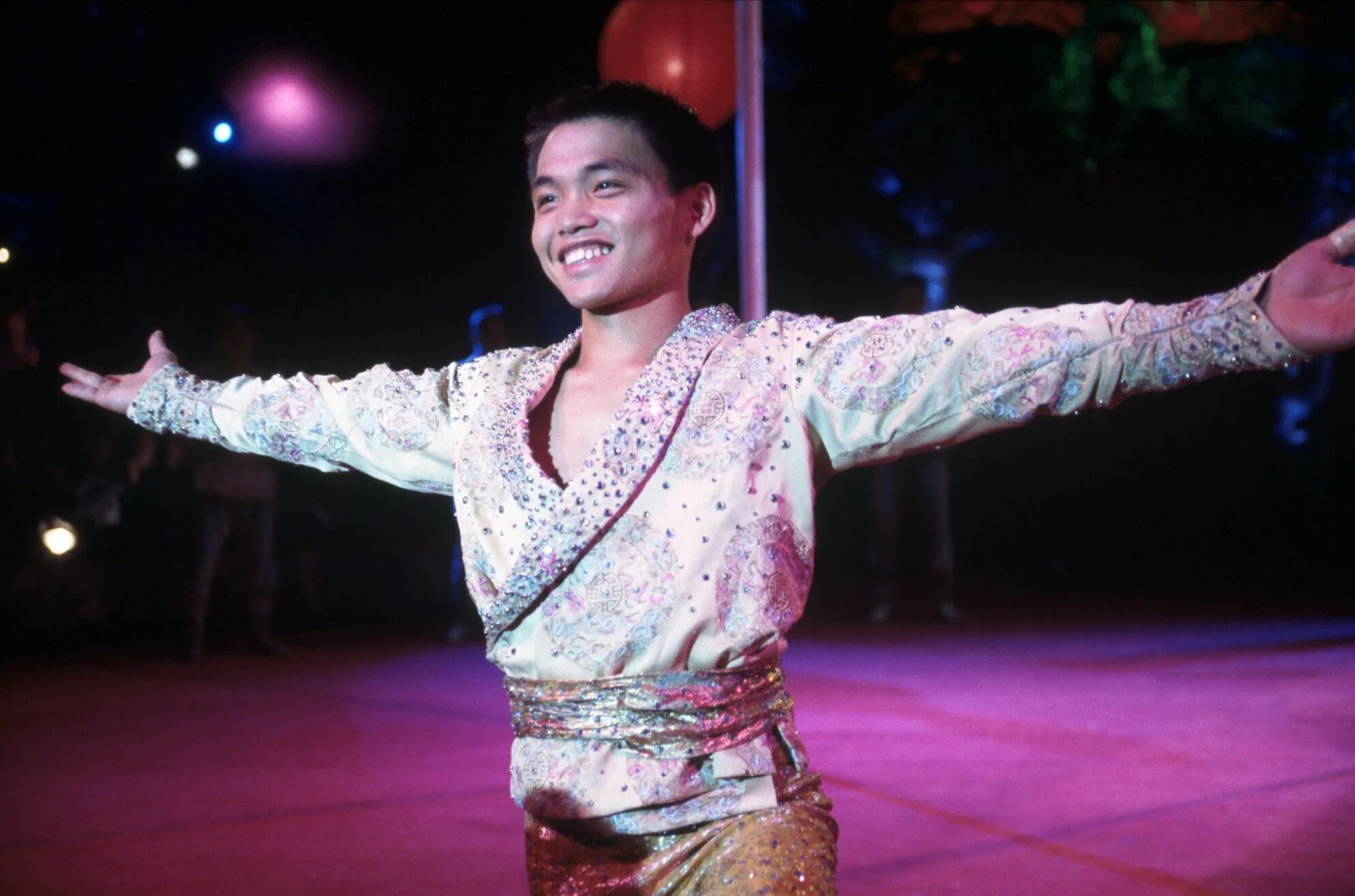 Цинь шаобо рост. 11. Цинь шаобо. 11 друзей оушена. He shaobo.