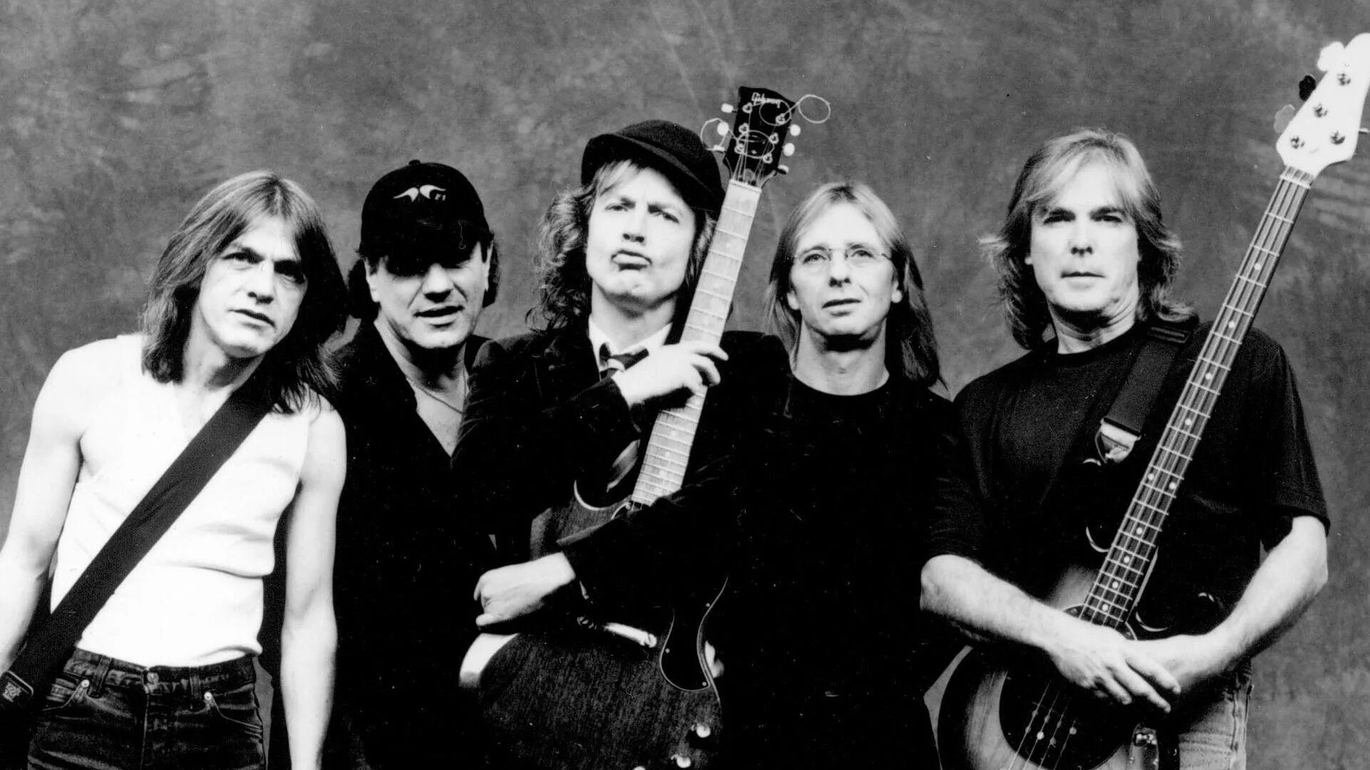 Ac dc история. Группа ac/dc (ас/дс). Рок группа эйси диси. Ac/dc группа 2019. Ac/dc группа 2019.