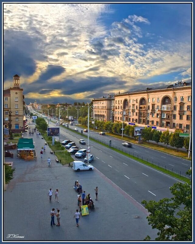 Франция елисейские поля фото. Можайское шоссе до эстакады. Какой самый длинный проспект в европе. Проспект 9 июля буэнос-айрес аргентина. Запорожье проспект ленина.