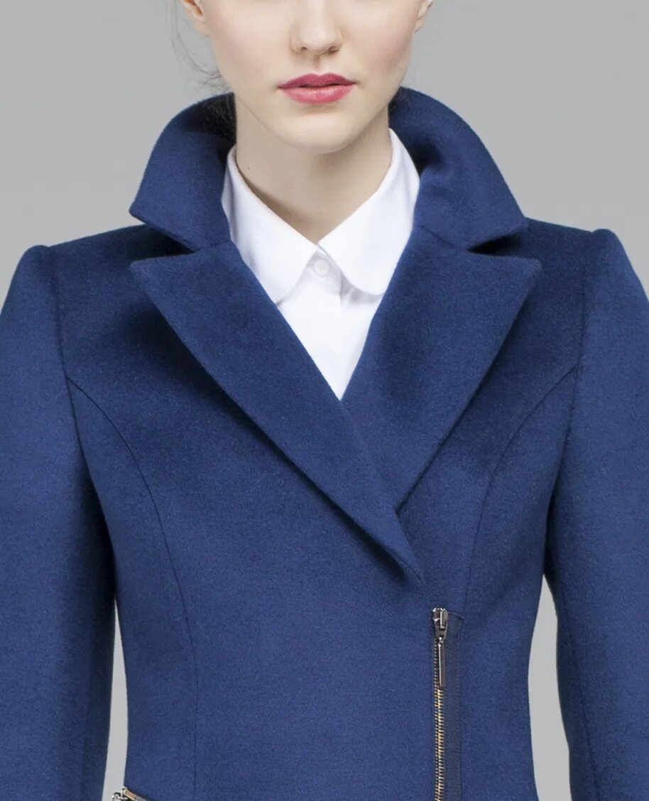 английский воротник. мужской пиджак с английским воротником. воротник по английски. пальто с английским воротником женское. Lifted collar shirt.