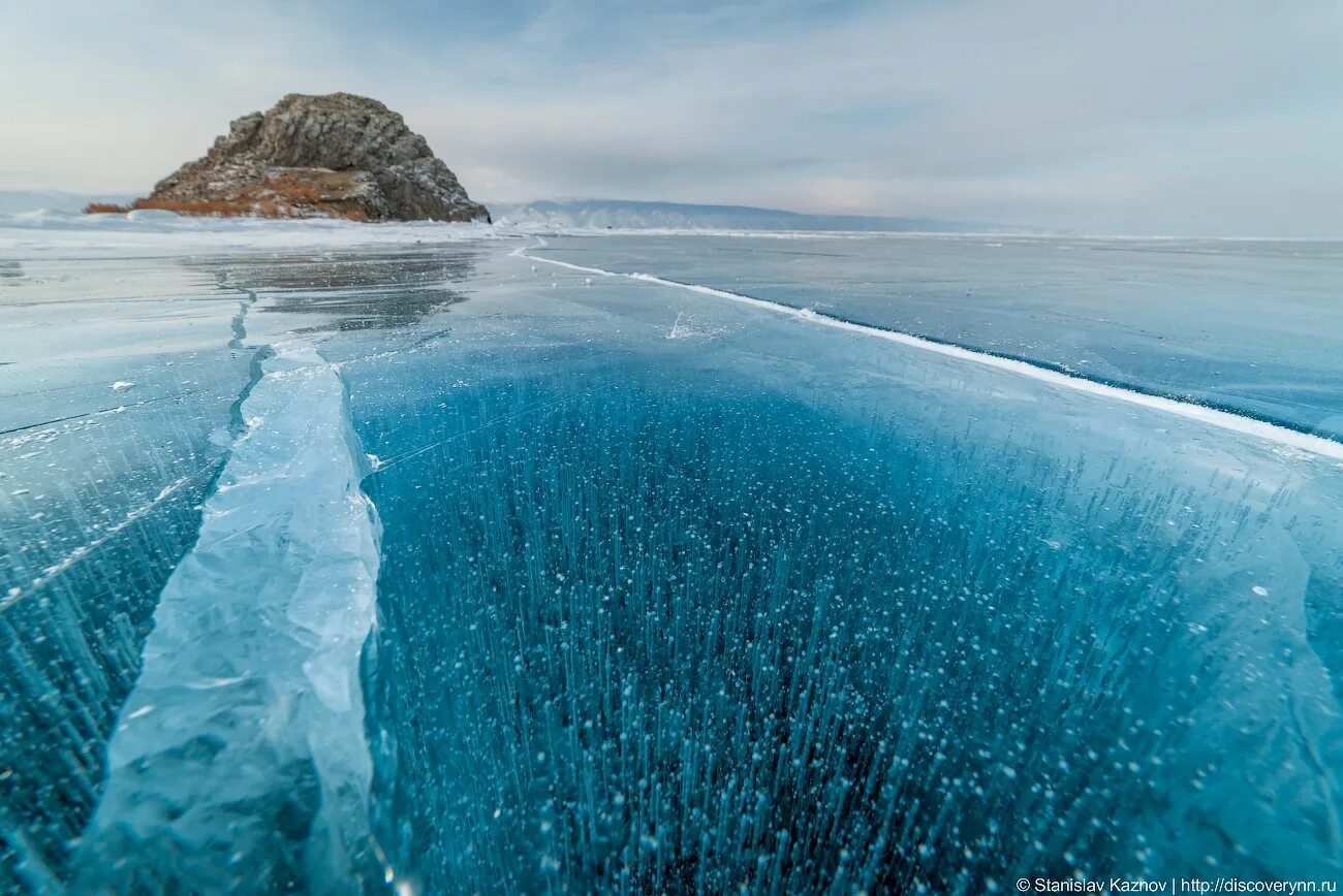 ледяные духи. лед поистине удивительное вещество. большое голоустное байкал зимой пузырьки. интересные факты о льде. зимний байкал с льдинкой.