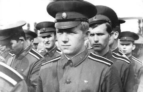 Не поступил в училище