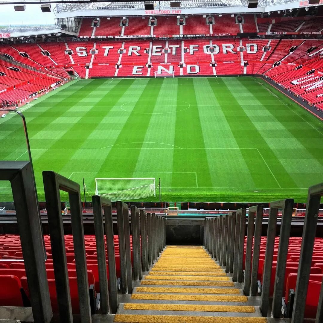 Олд траффорд трибуны. Стадион old trafford. Арена манчестер юнайтед. Арена манчестер юнайтед. Олд траффорд стадион.