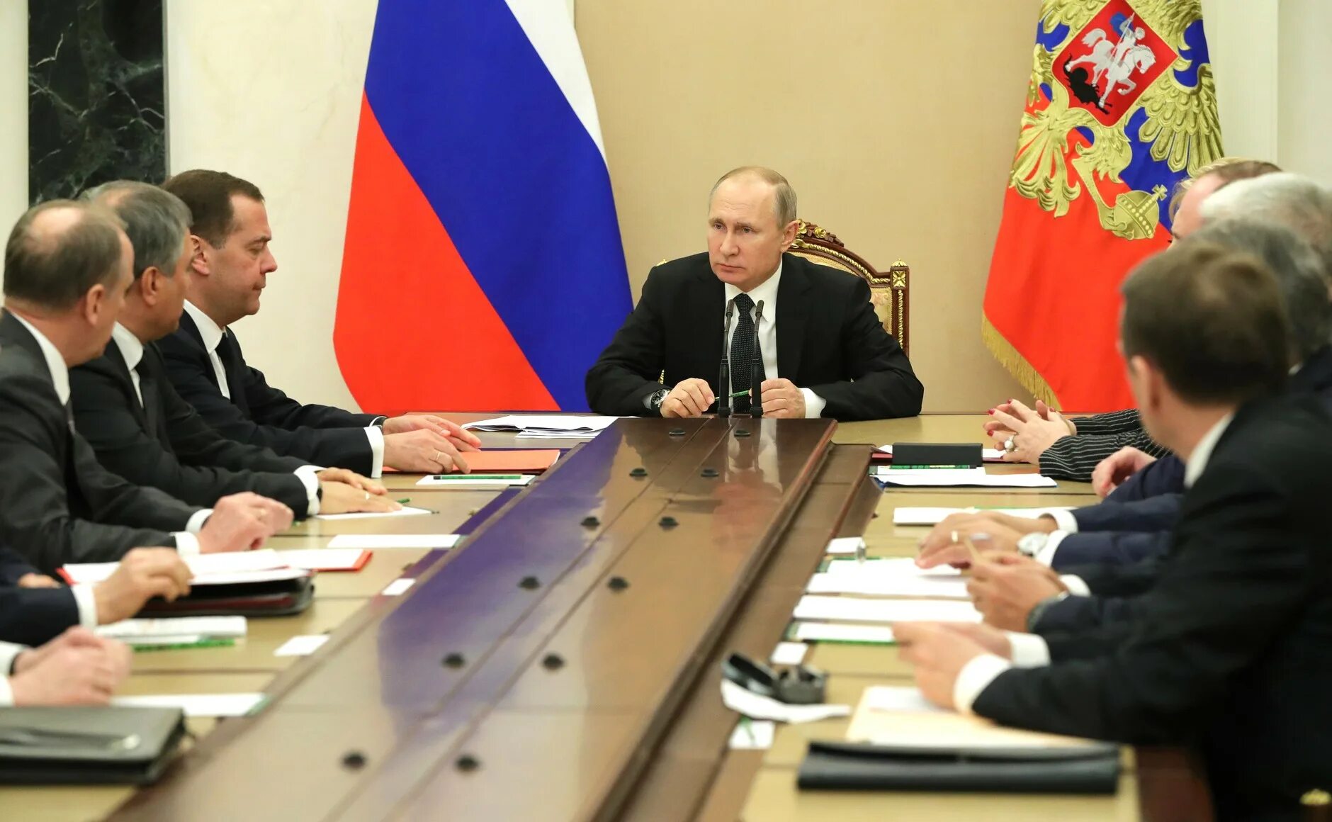 Совет безопасности список. Заседание Совбеза РФ 21 февраля 2022.