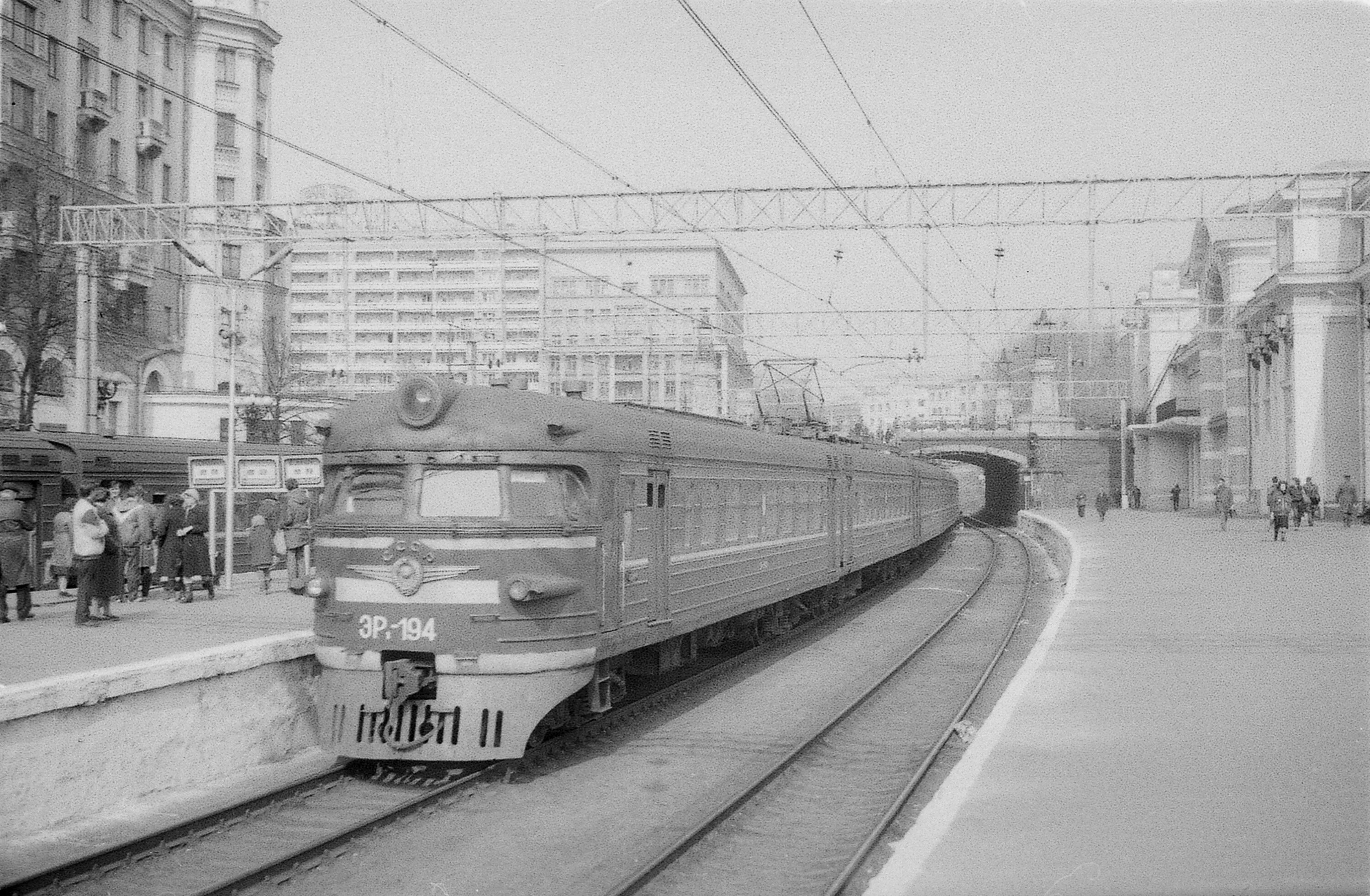 катастрофа на ж. поезда 1986 года. тэ3 московская окружная. крушение на станции користовка 1986. станция користовка катастрофа.