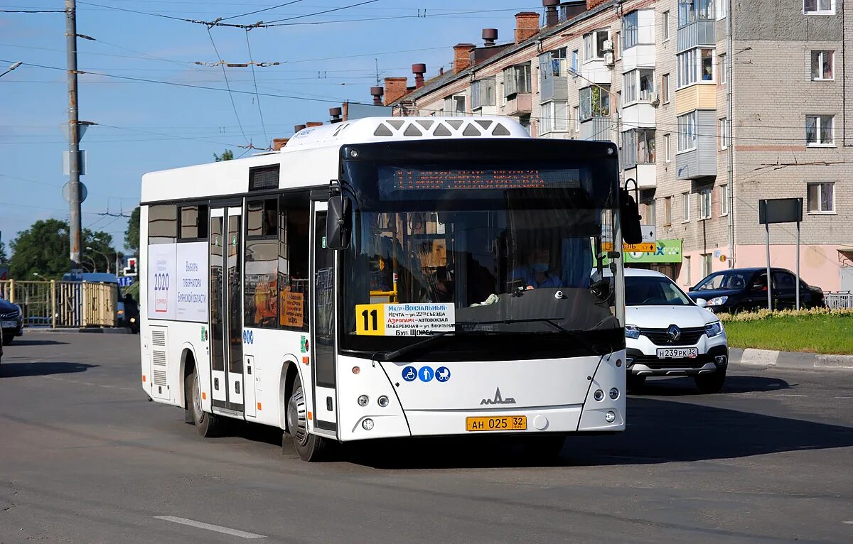 Автобус 11 брянск маршрут движения. Маз-206.086. автобус маз 103445. 11 автобус брянск. набережная брянск 11 автобус.