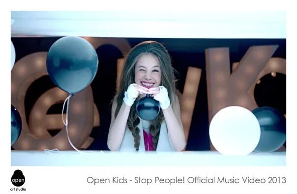 Стоп пипл. Стоп пипл. Песни open kids stop people. Стап пипл стап пипл. Девочка стоп кто поет.