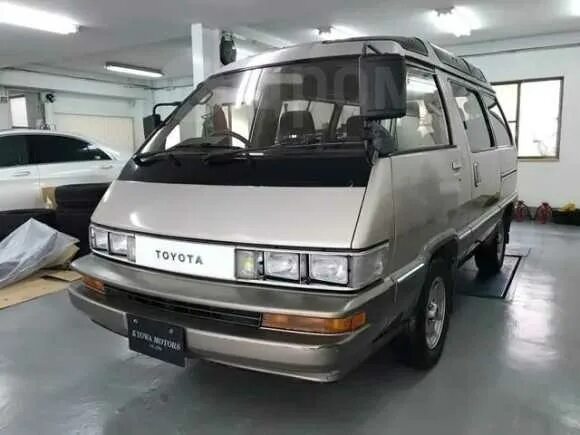 Тойота таун айс владивосток. Toyota Master Ace Surf 1988. Toyota Master Ace Surf cr21. Тойота Таун айс мастер Сурф. Toyota Town Ace cr30.