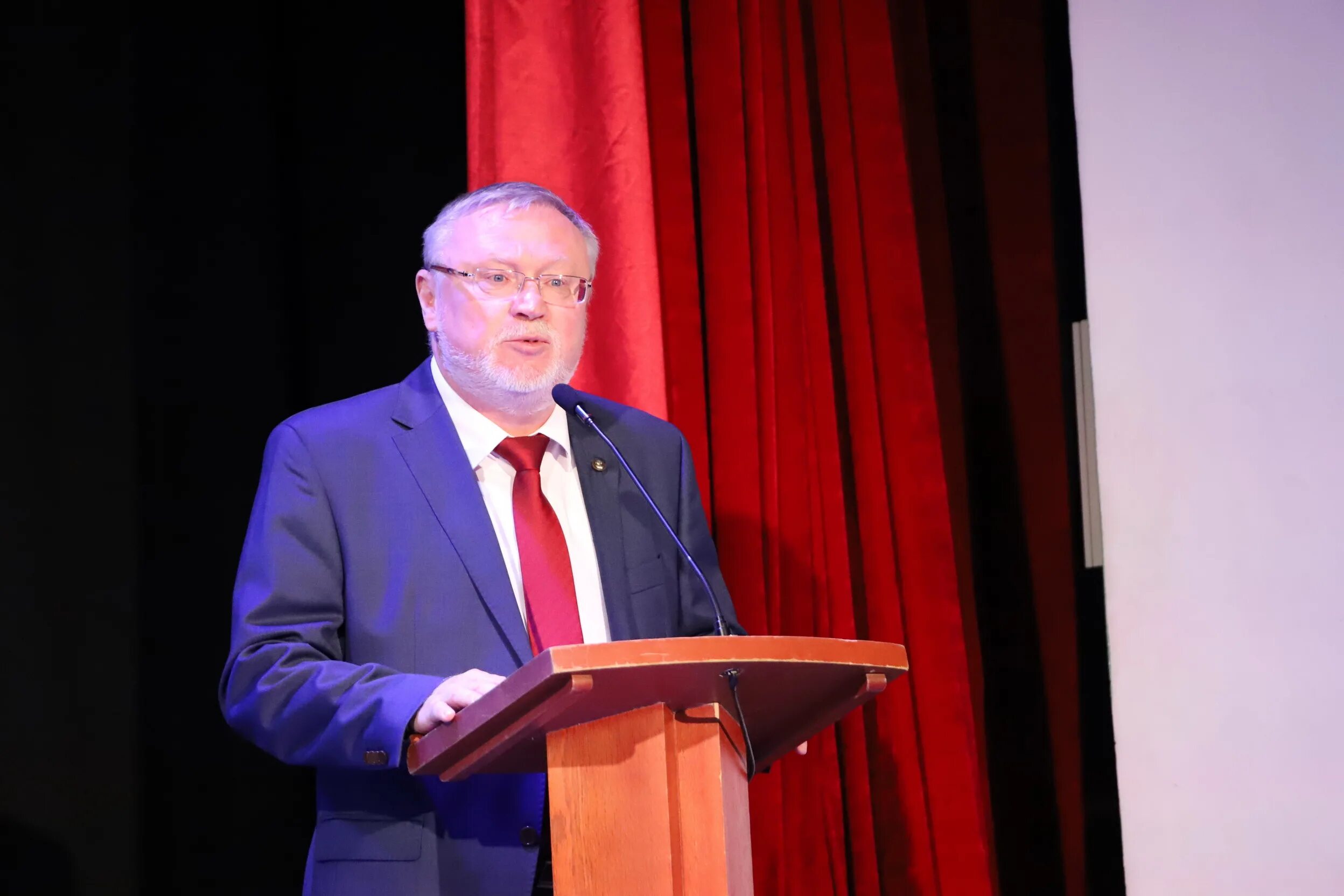 институт истории археологии дво ран