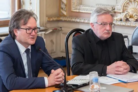 Глава университета