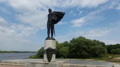 Памятник невскому в новгороде