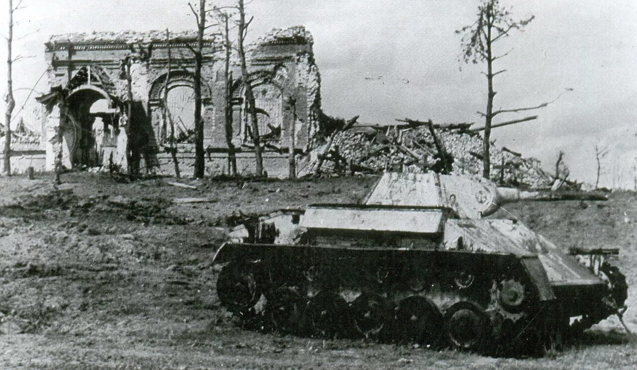 утром три танка пошли в атаку сочинение