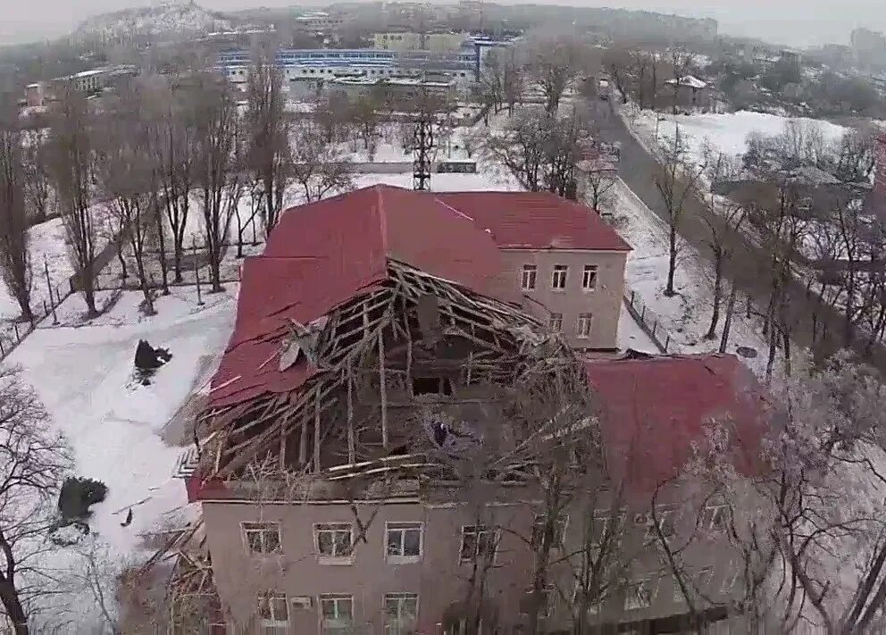 расстрелянный донбасс. пляж расстрелянный в донбассе. расстрелянный донбасс. ясиноватая после обстрела. расстрелянный донбасс.