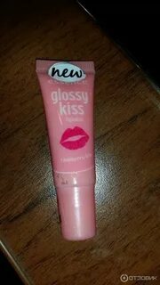 Glossy kiss