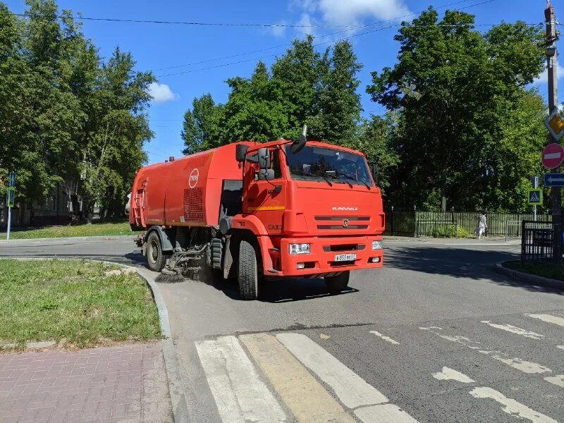 дорожное хозяйство. укладка дороги. коммунальная уборочная техника. ремонт автодорог в подмосковье. мку комбинат городского хозяйства партизанск.
