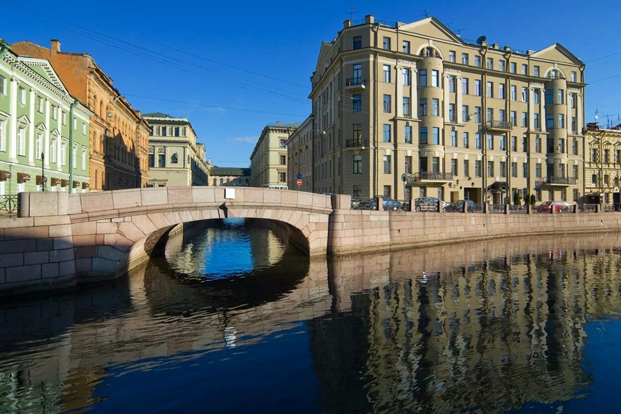 Мойка спб. Река мойка Санкт-Петербург. Мост, Санкт-Петербург, набережная реки мойки. Канал мойка в Санкт-Петербурге. Набережная реки мойки мост.