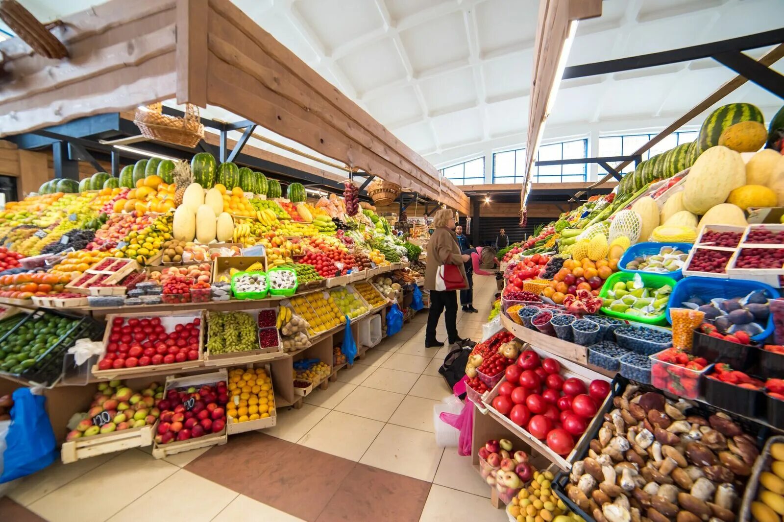 Рынок. Усачевский рынок рынок. Усачевский рынок метро. На рынке. Современный продуктовый рынок.