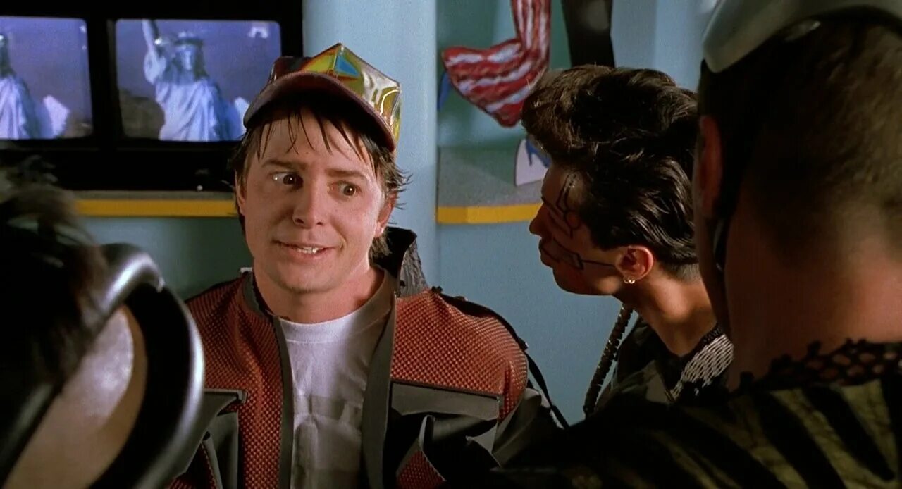 Марти младший. Назад в будущее 2 гловер. «назад в будущее-2». Марти макфлай младший назад в будущее 2. Назад в будущее 1989.