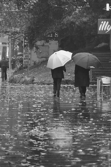 Call me in the rain. Романтическая погода. дождная романтикадождн картинка. rain call. тбилиси в дождь фото.