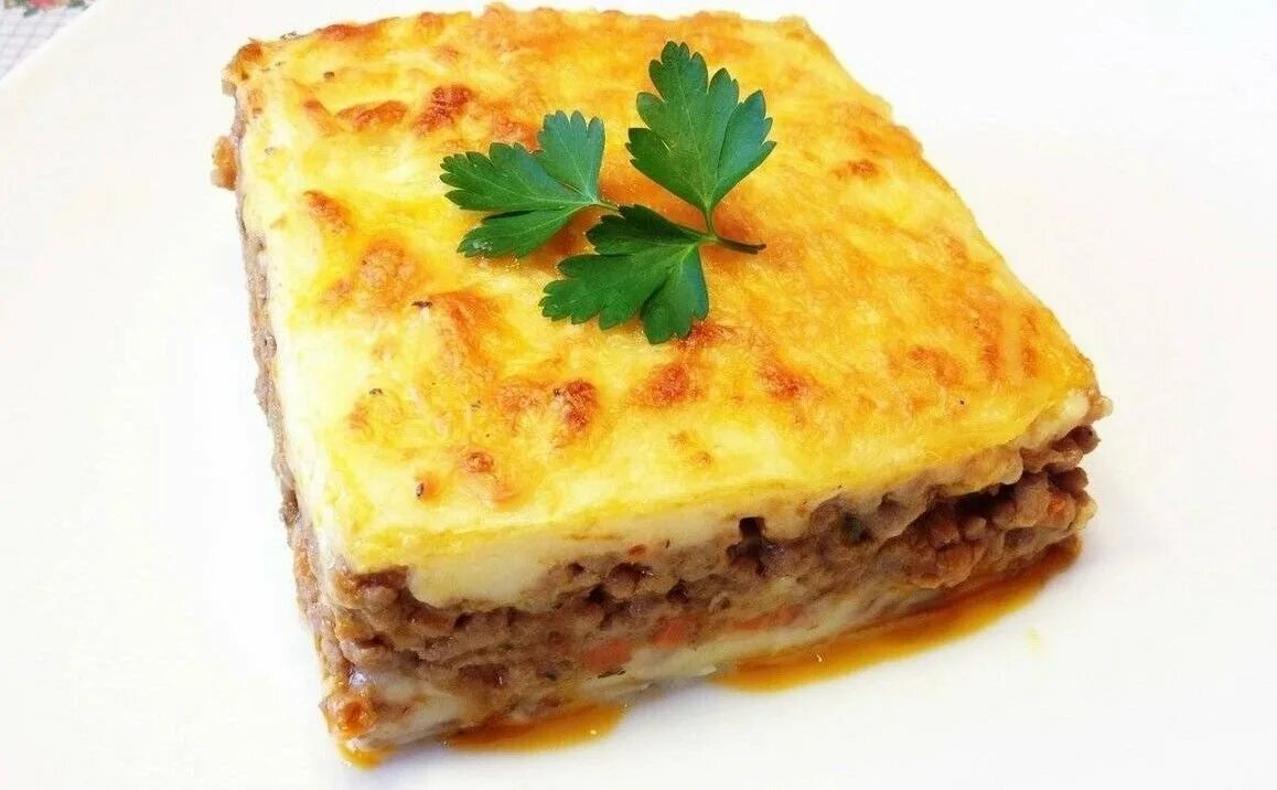 Запеканка из пюре и фарша в духовке. Картофельная запеканка айкон. белькович запеканка картофельная. картофельная запеканка с мясом. мясная запеканка с картофелем.