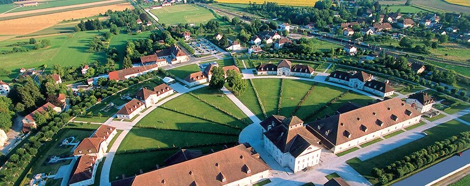 Г шо. Дом садовника никола леду. Арк-э-сенан клод-николя леду. Никола леду проект города шо. Арк-э-сенан клод-николя леду.