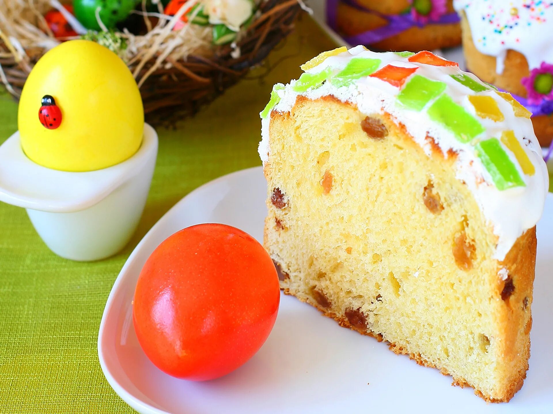 Кулич дома вкусно. Кулич «пасхальный». пасхальные яйца и куличи. кулич творожный пасхальный. пасхальный кулич с пасхой.