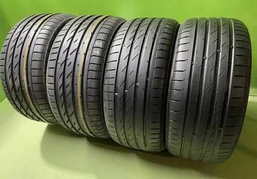 Купить летнюю резину на 18 235. Nokian Hakka Black 2 225/40 r18. Hakka Black 245 40 18. 245/40 R17. Шины летние 245 40 17.