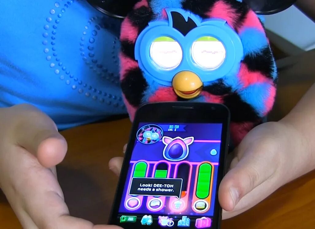 Ферби приложение андроид на русском. Тамагочи ферби. furby boom приложение. приложение ферби 2012. приложение для фёрбика.