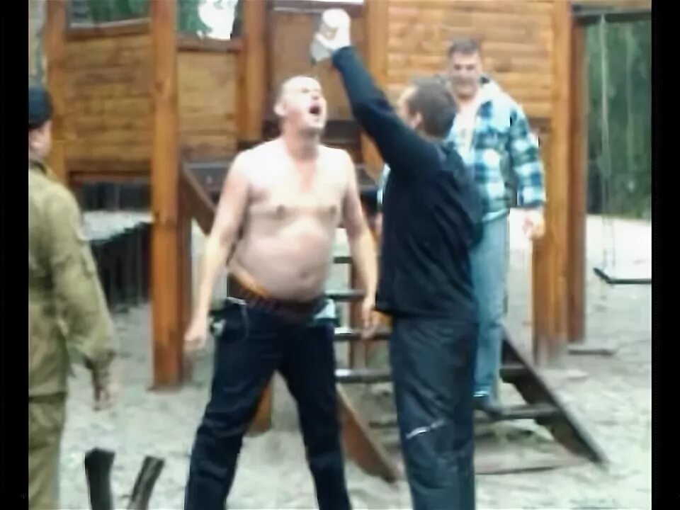 Пьющие иностранцы. Свадьба алкашей прикол. Девушка бухает. Drunk russian video. Drunk russian video.
