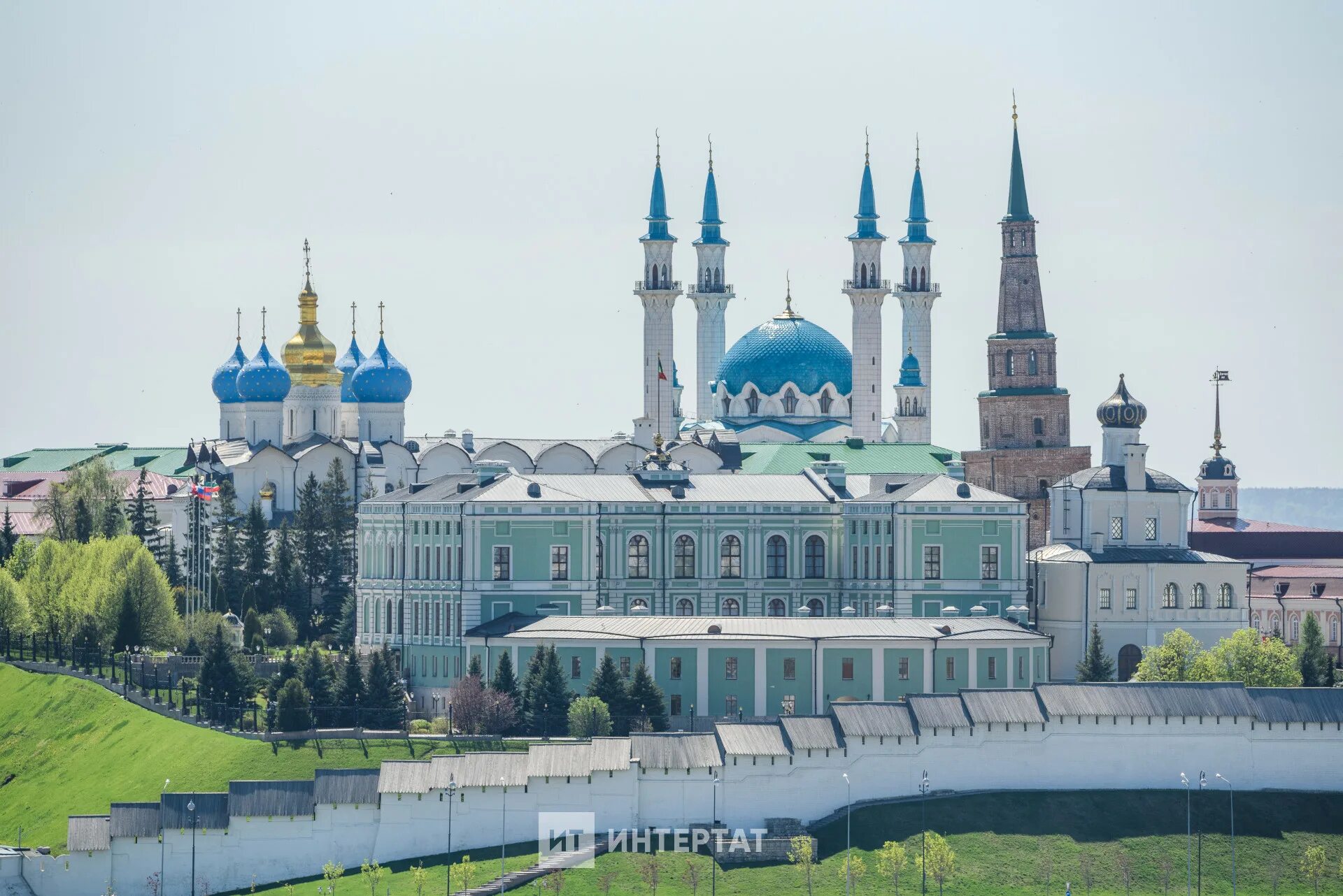 Сегодня в татарстане какой. Мечеть Казань татар информ. Татары в Казанском Кремле. Голубая мечеть (Казань). Казанский Кремль Татарстан 2000г.