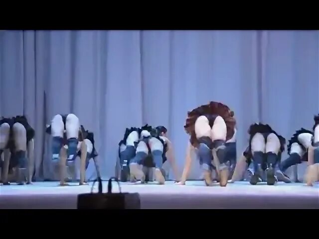 Bee twerk