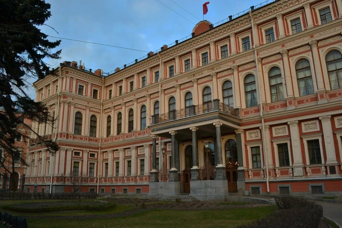 Николаевский дворец в Санкт-Петербурге. Николаевский дворец СПБ. Площадь труда 4 Николаевский дворец. Николаевском дворце спб