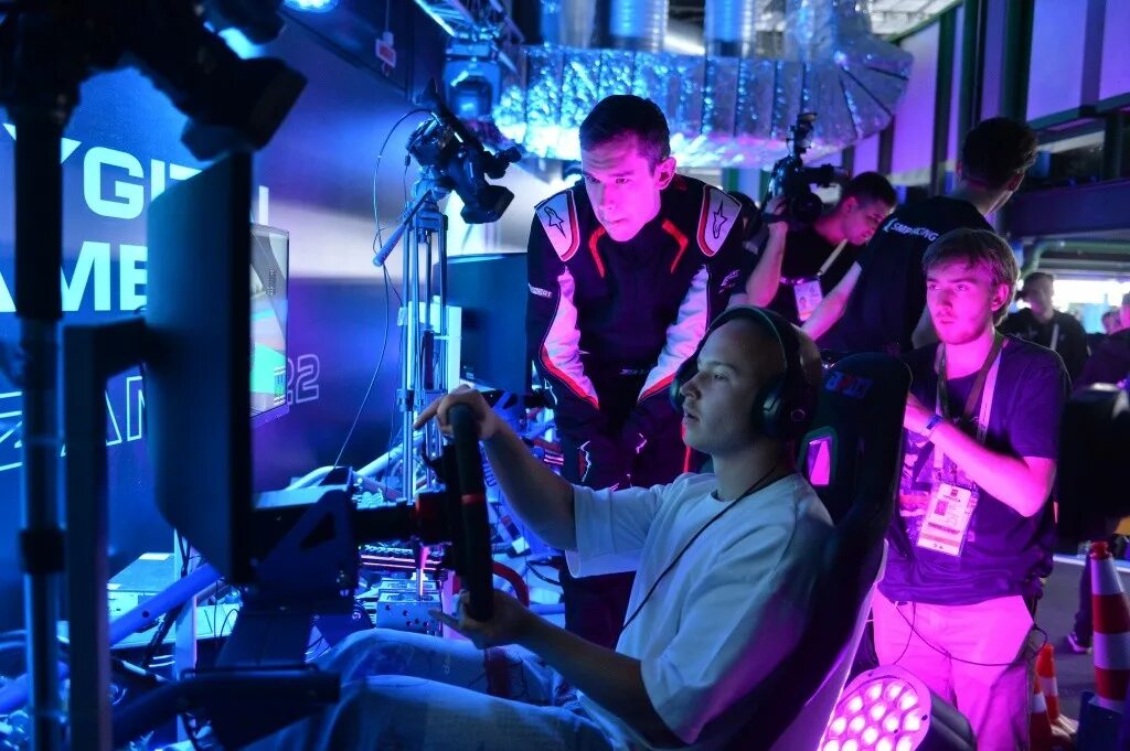 Спортивные игры будущего. Беспилотник будущего. Игры будущего 2024. Симс 3 into the future. Игры будущего как стать участником.