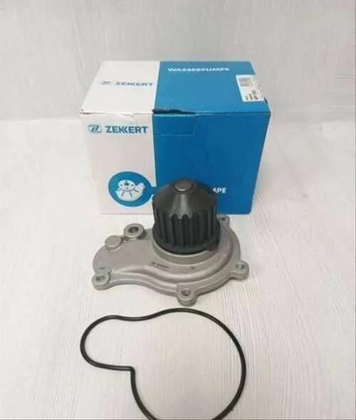 4 артикул. 7 экзист. Помпа водяная hepu p1719. Помпа крайслер. Помпа крайслер 300с 2.