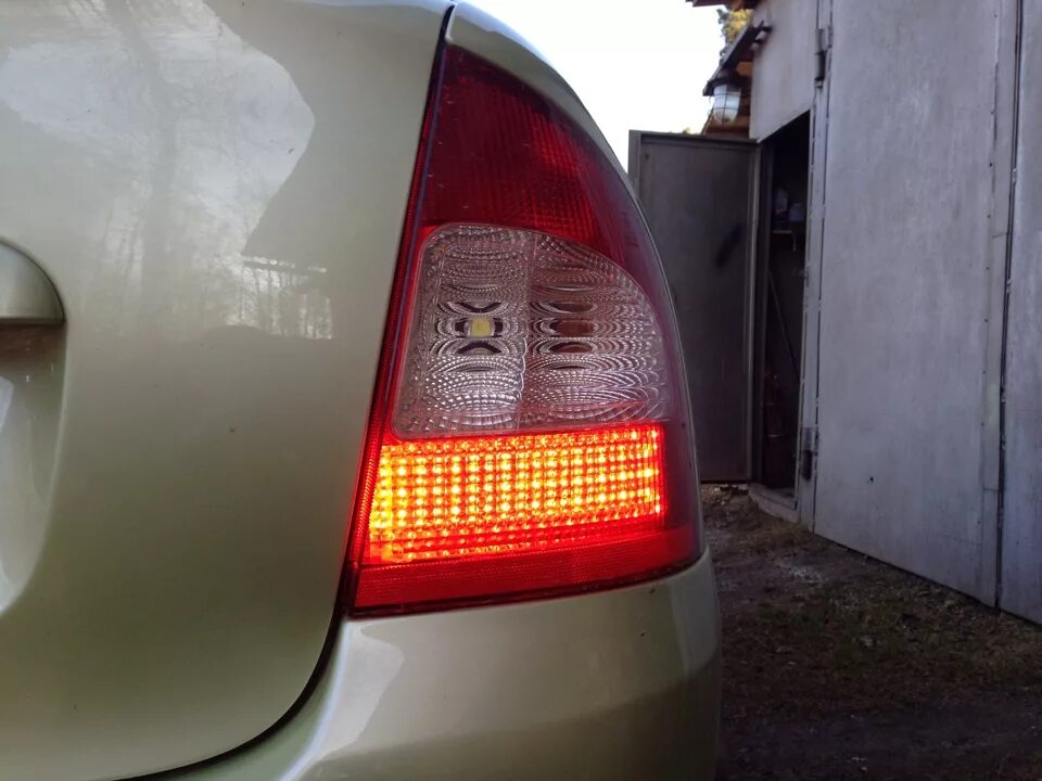 Светодиодные задние фонари Калина Часть 3 Результат - Lada Калина седан, 1,6 л, 