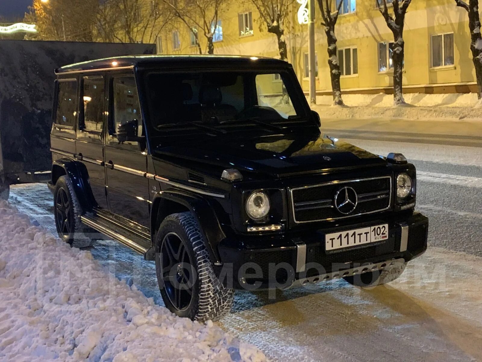 Белый гелик. Galenvagen 2023. Гелик джоникса брабус. Гелик уфа. Гелендваген фото.