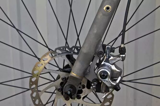 передняя тормоз под дисковый. система дисковых тормозов велосипеда. дисковый тормоз велосипеда trinx. авид тормоза велосипед. передний дисковый тормоз на велосипеде.