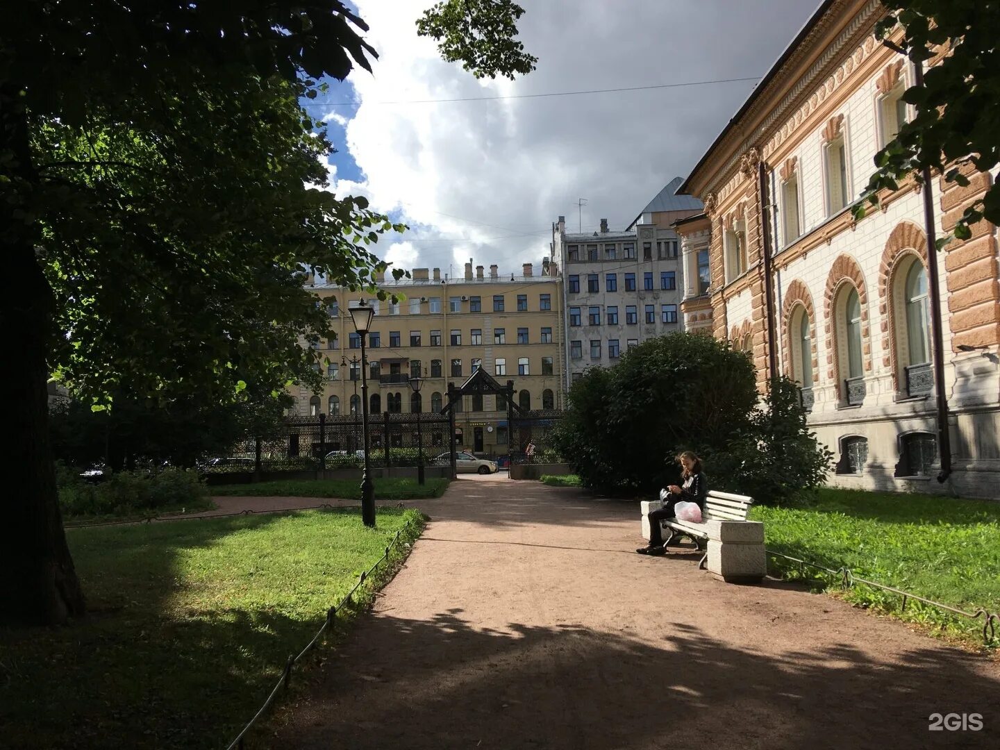 Сангальский сад Санкт-Петербург. Сад Сан Галли СПБ. Парк Сан-Галли на Лиговке. Сад Сангали на Лиговском. Сан гали в питере сад