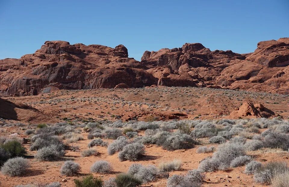 Нефтяные пожары в кувейте 1991. Костер в пустыне. Мерзуга марокко звезды. Дым в пустыне. Марокко сахара.