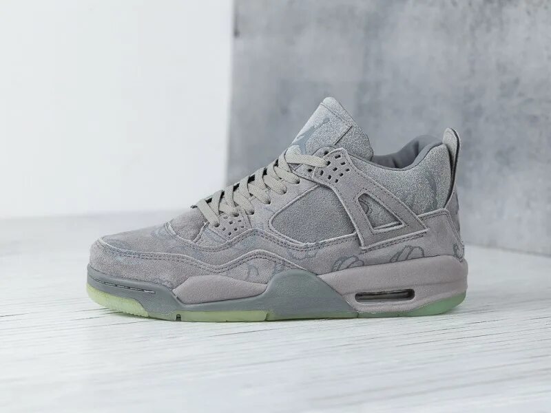 Nike kaws 4. Nike Air Jordan 4 KAWS. KAWS X Air Jordan 4. Nike Air Jordan 4 x KAWS. Jordan 4 x KAWS.