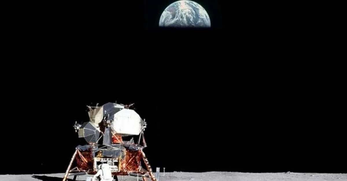 Первая посадка на луну год. Аполлон 11 1969. Аполлон 11 высадка на луну. Аполлон 1969 Аполлон 11.