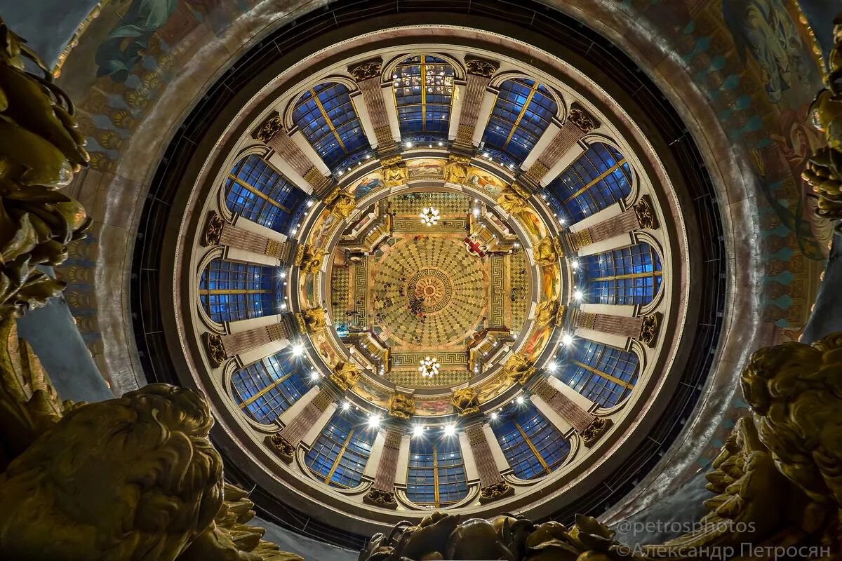 потолок храма христа спасителя. под куполом церкви. под куполом церкви. евпатория храм николая чудотворца. под куполом церкви.