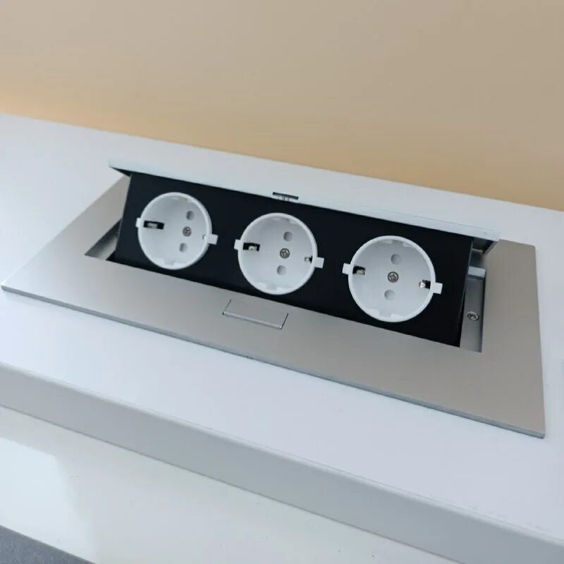 10. Встраиваемый блок розеток evoline backflip cuisine 927. 001. 927. Розеточный блок viva set.