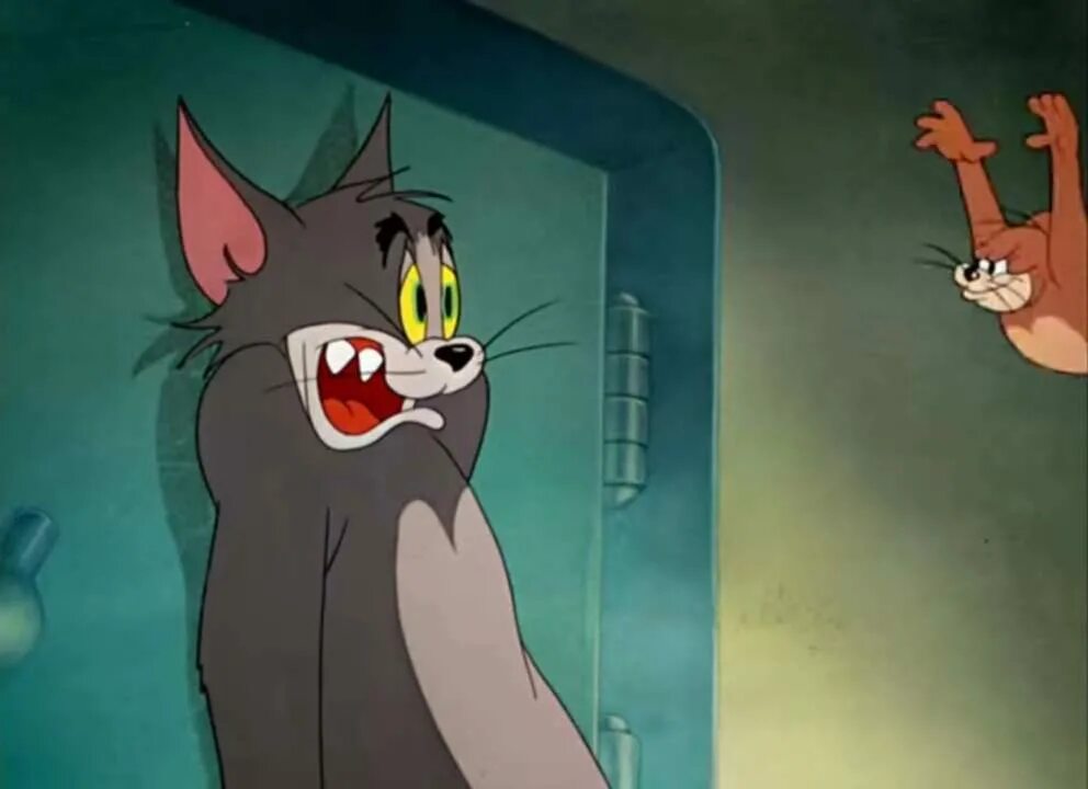 Tom another. Джерри мем. плачущий джерри. хэнк том и джерри. tom and jerry drunk.