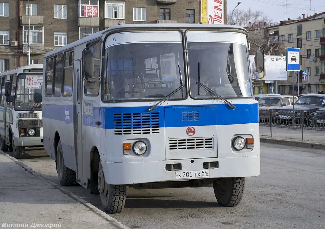 Автобус родниковская лабинск. Автобус Родник-32301. Автобус ЧАЗ 3205 Таджикистан. Автобус Родник 3230. Таджикистан-3205.