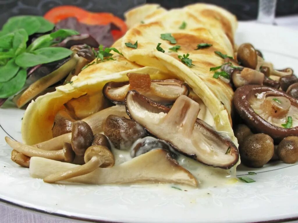 Блины с грибами рецепт начинки. Блины с грибами рецепт начинки. Блины с грибами рецепт начинки. Блинчики с курицей и грибами. Блины с грибами.