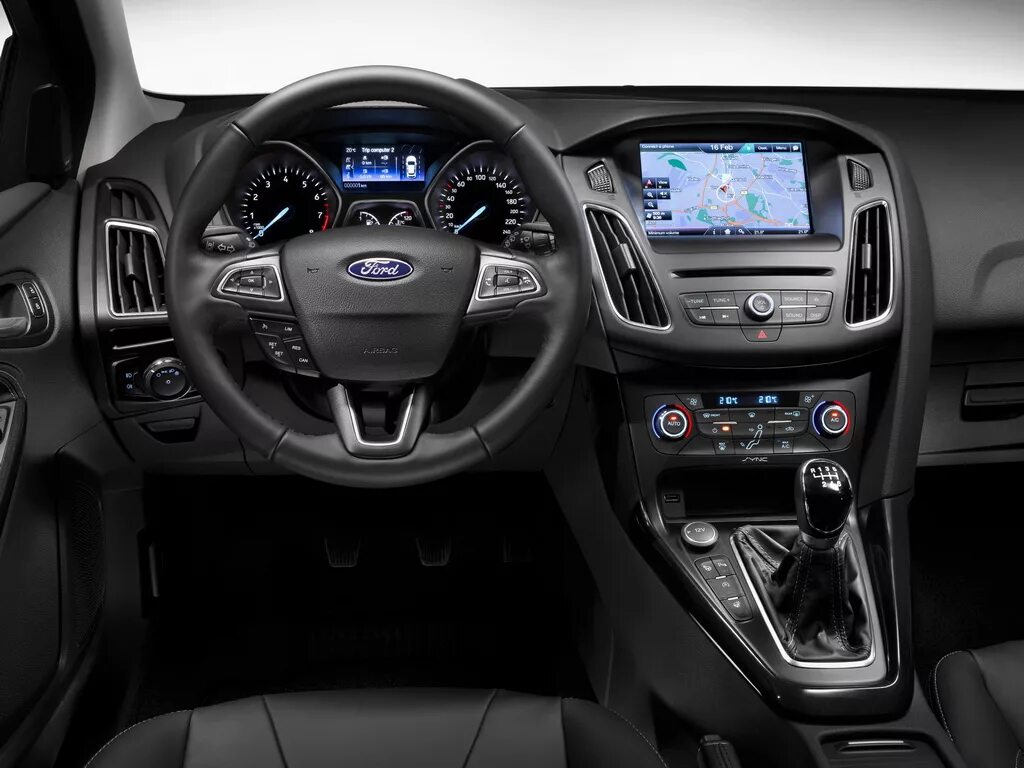 Форд фокус 2015. Форд фокус 3 новый салон. Ford Focus 3 седан салон. Ford Focus 2014 салон. Что входит в максимальную комплектацию